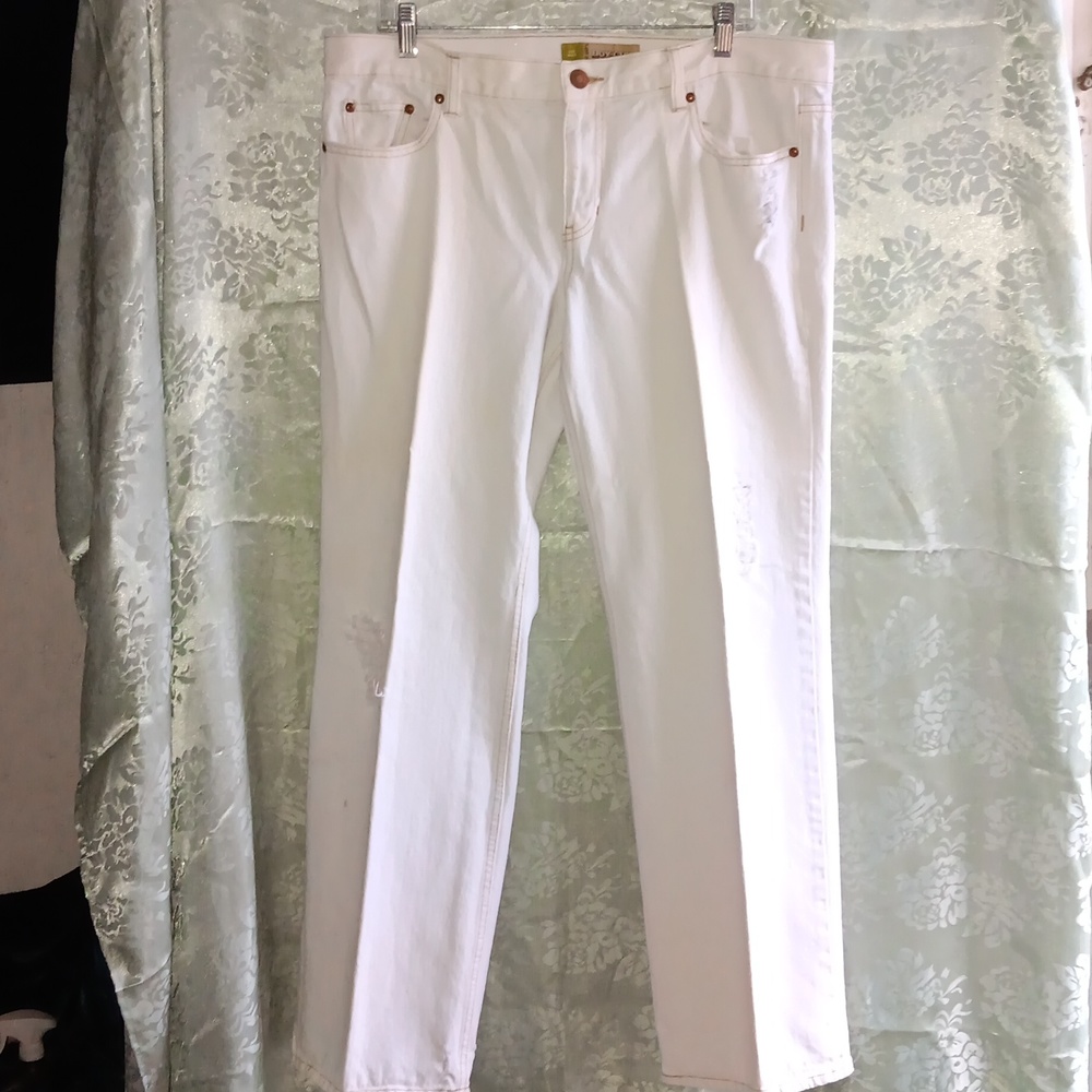 OLD NAVY BOY-CUT jeans